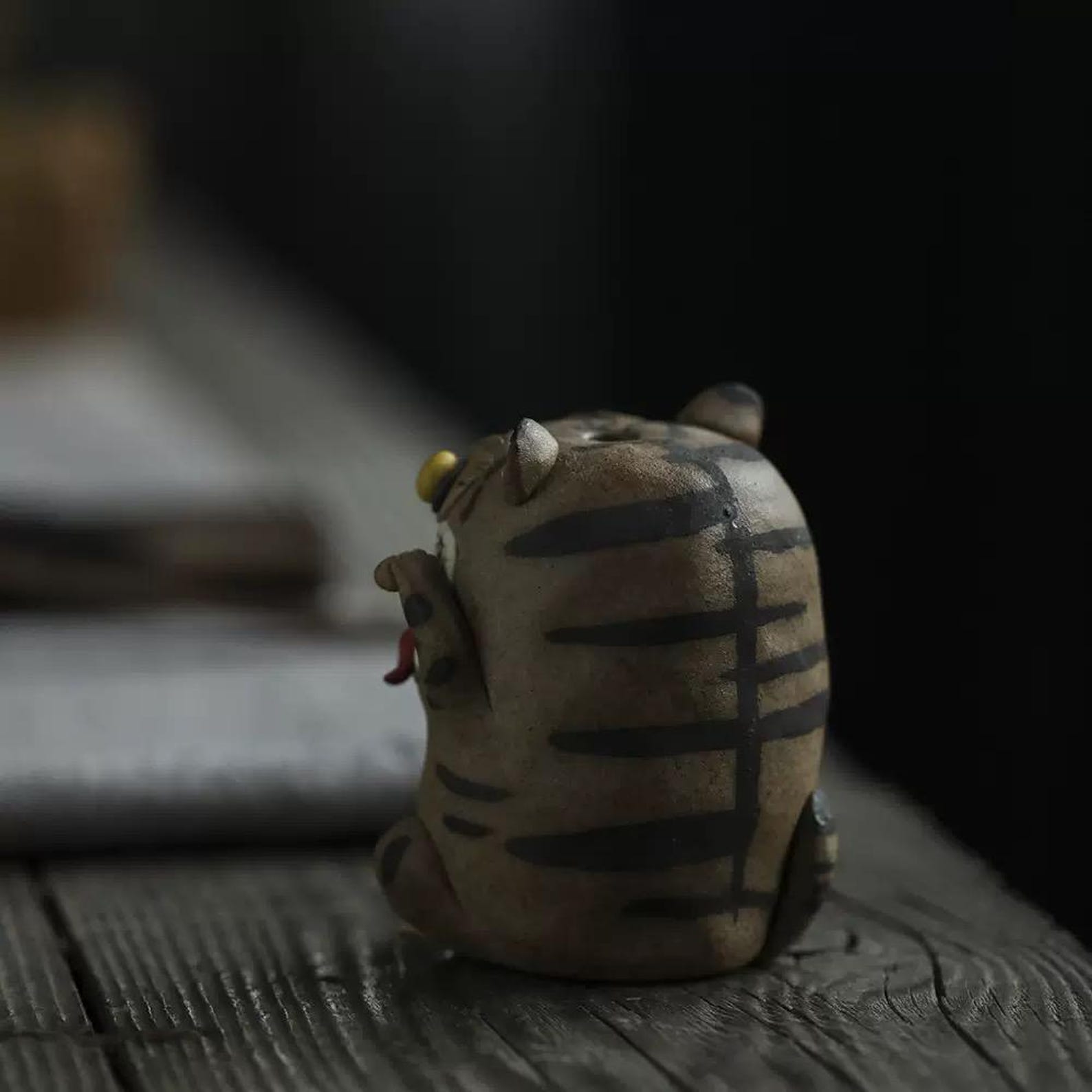 Artisan Handmade "Gluttonous Beast" Ceramic Incense Burner & Tea Pet — Expressive Clay Sculpture
