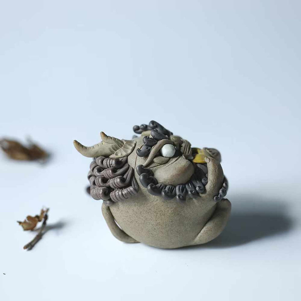 Artisan Handmade Wealth-Attracting Mythical Beast — Ceramic Tea Pet & Incense Burner