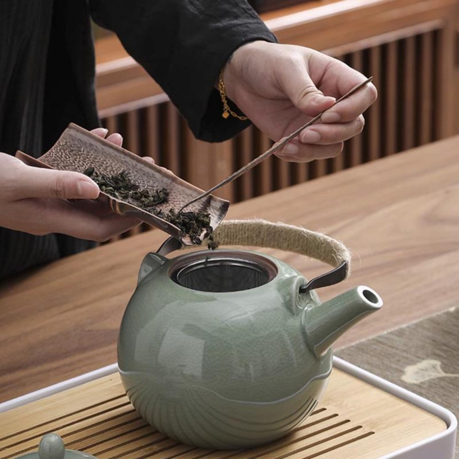 Grand Artisan Ceramic Gongfu Tea Set — Handcrafted High-Capacity Collection