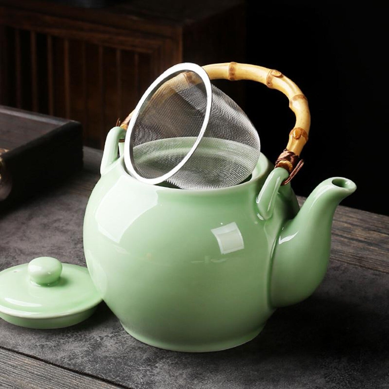 Imperial Handcrafted Porcelain Tea Set — Elegant High-Capacity Ceremonial Collection
