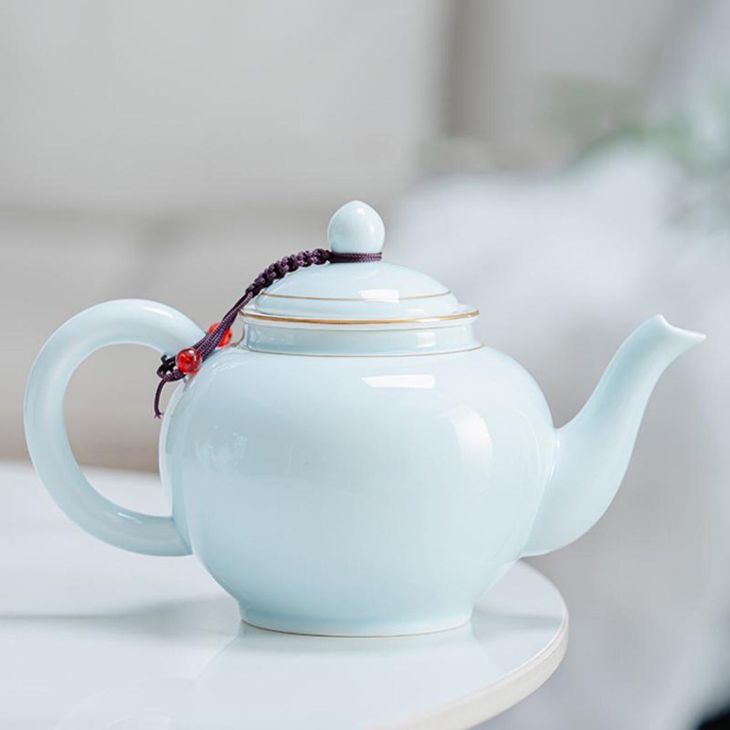 Handcrafted Zen Porcelain Gongfu Tea Set — Elegant Gold-Trimmed Edition