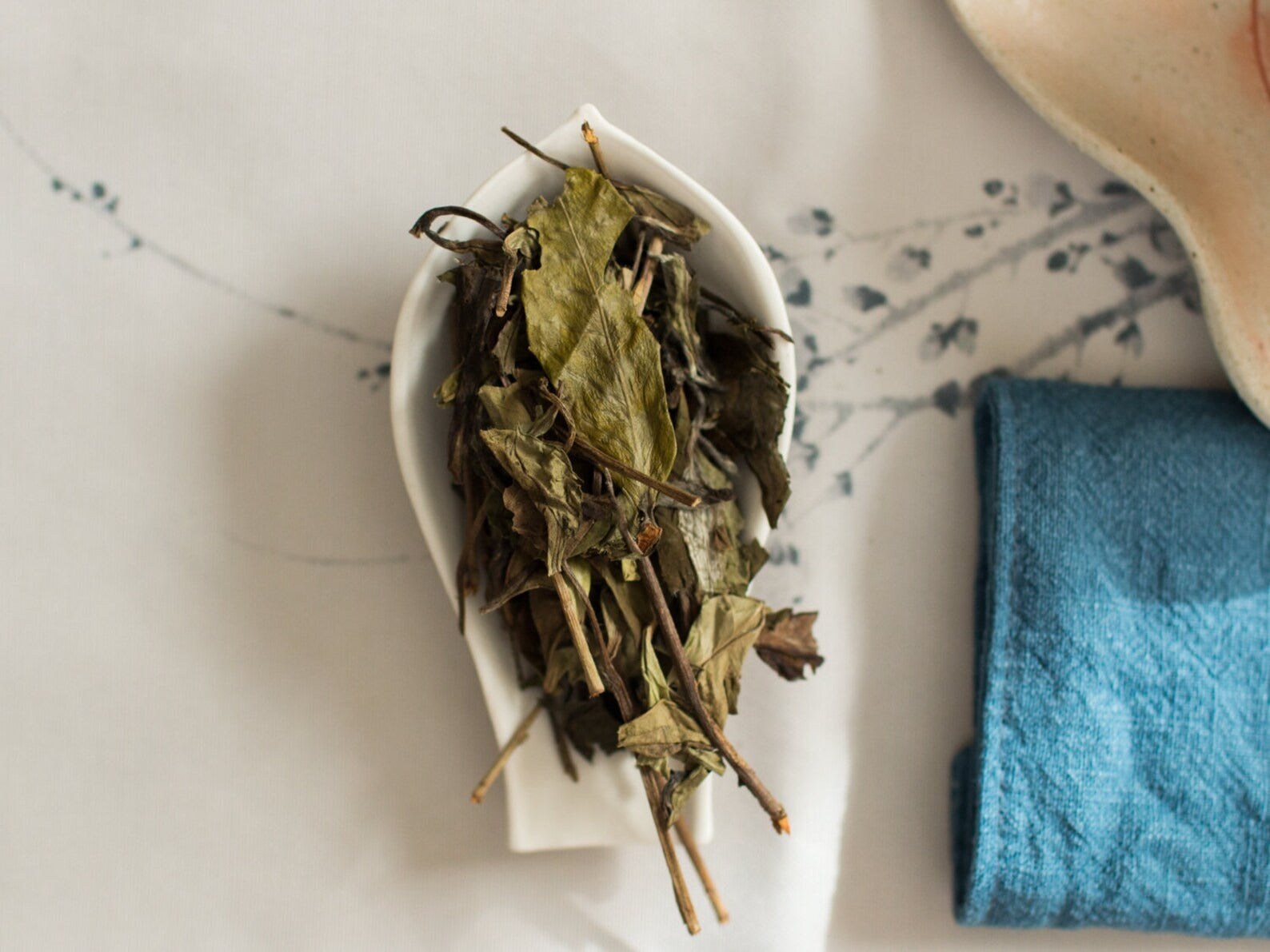 2019 Sunlit Forest Shou Mei Aged White Tea Cake