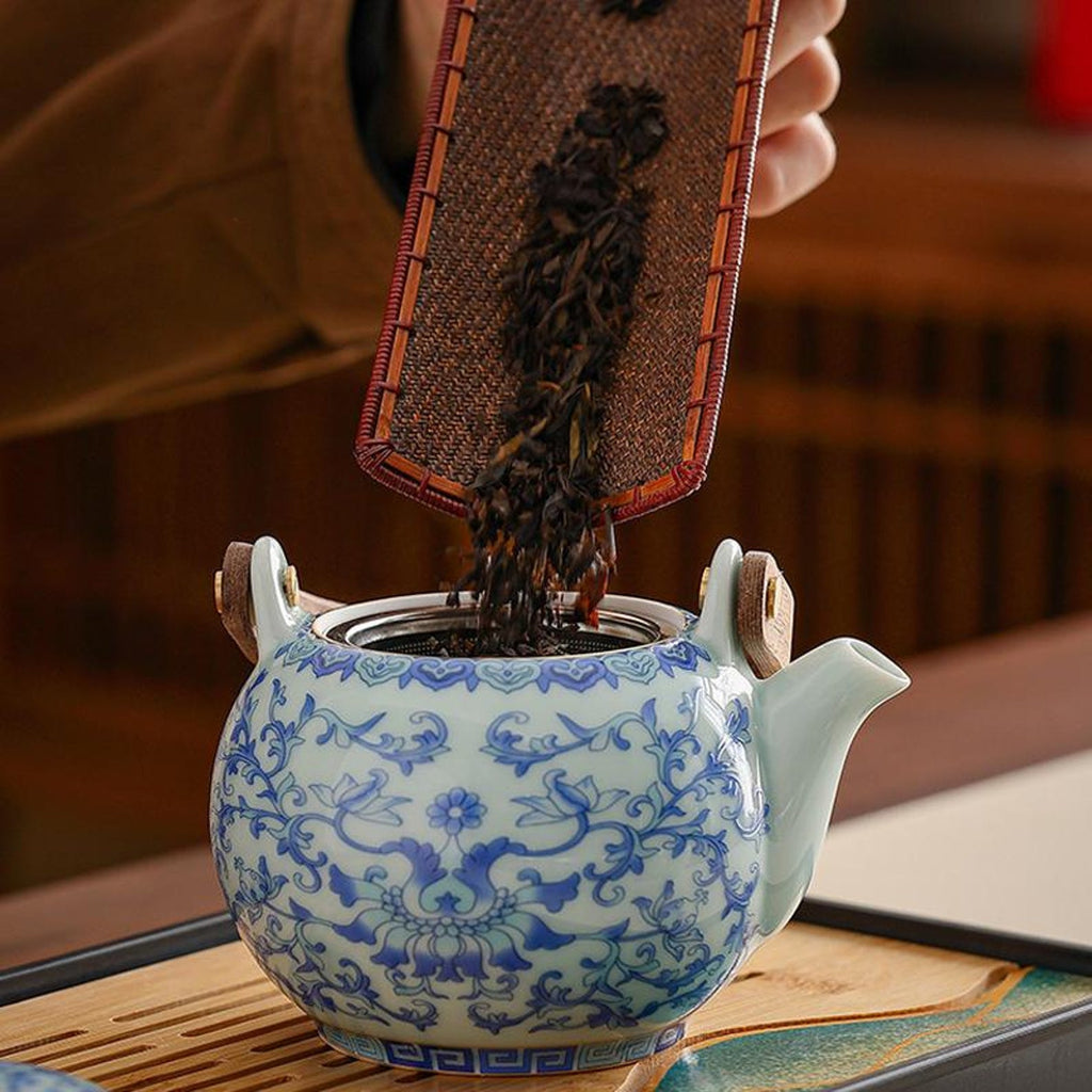 Imperial Blue & White Porcelain Travel Tea Set — 7-Piece Portable Ceremonial Collection